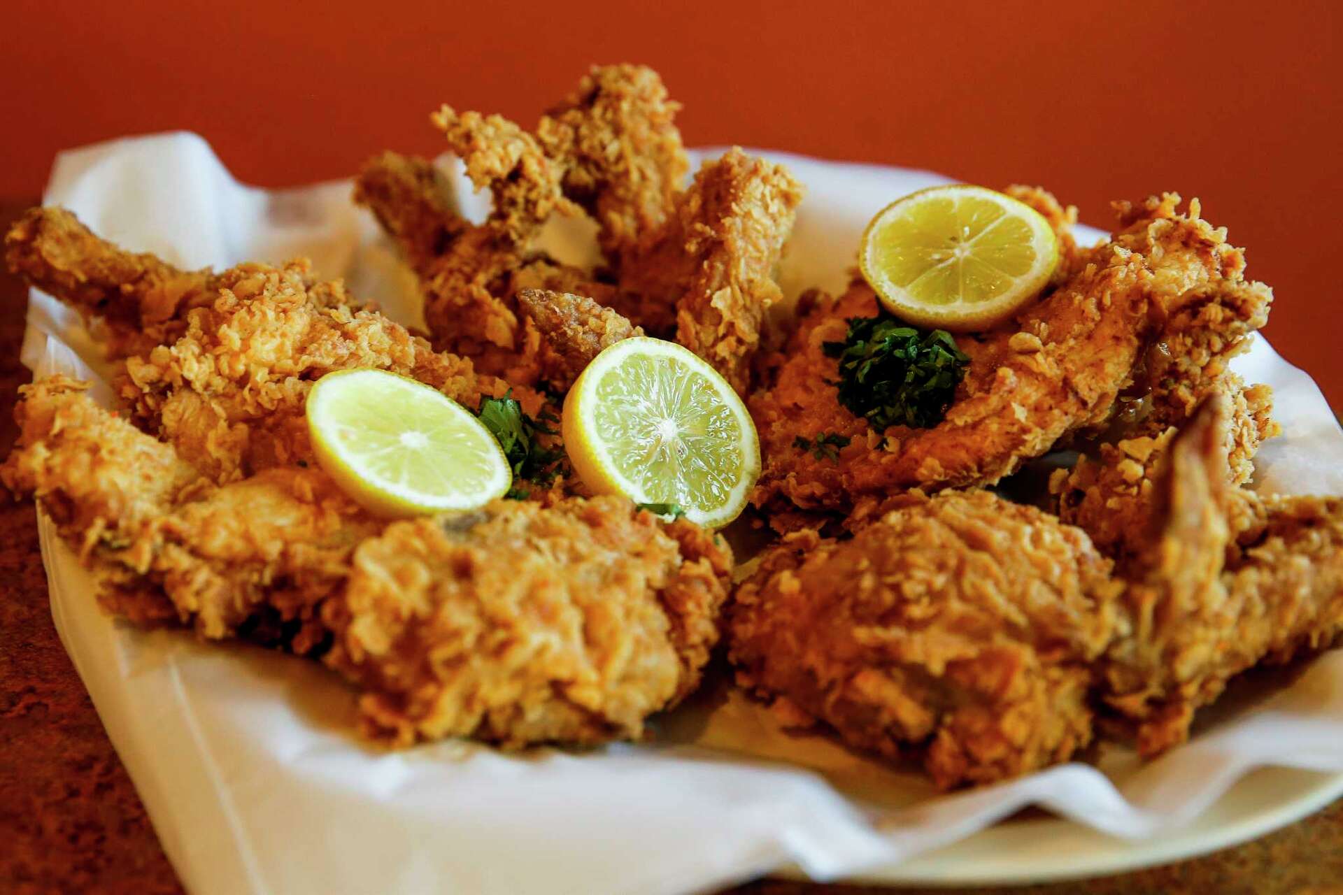 POLLO CHILENO EN EL MUNDIAL: UNA EXPORTACIÓN QUE REQUIERE LOGÍSTICA Y ADUANA DE PRECISIÓN